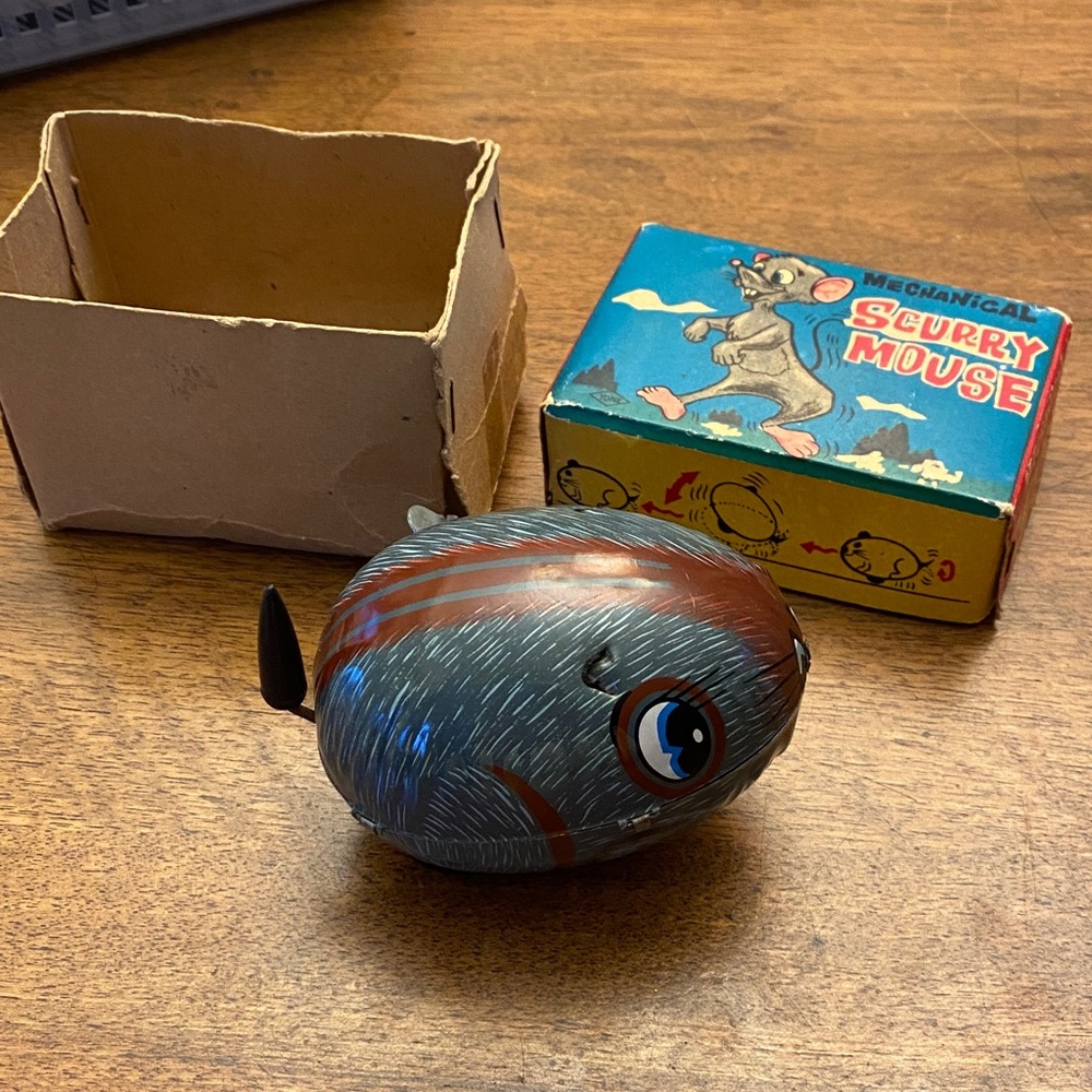 Vintage Mechanical YONE SCURRY MOUSE
